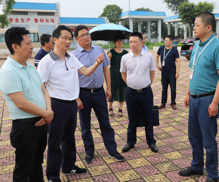 市人大常委會副主任成劍視察杰陽排水公司